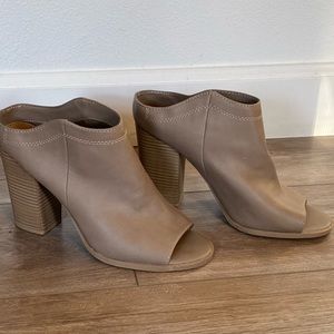 Tan Dolce Vita slip on mule heels